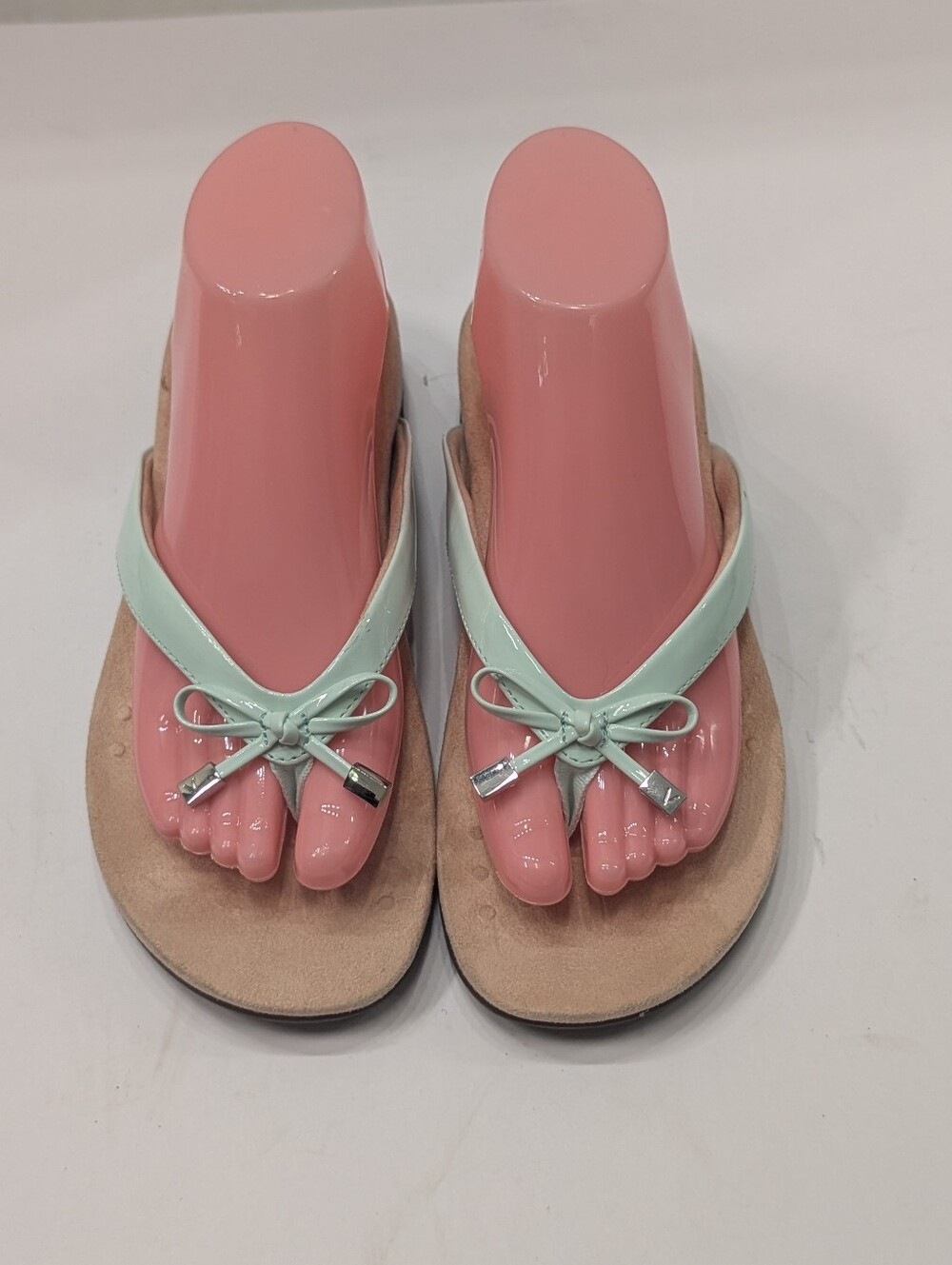 Vionic Women's 8 Bella II Sandals Bow Thong Flip Flops Mint Green Arch Support